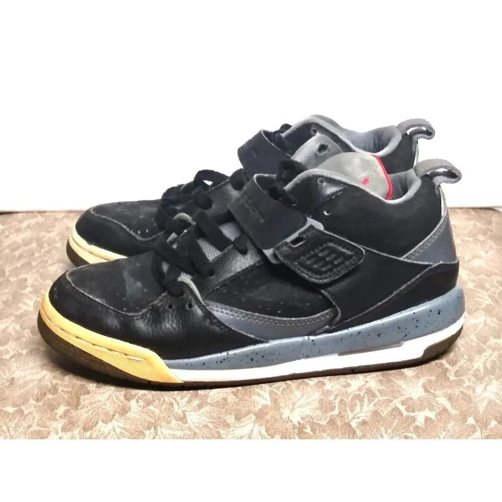 AIR JORDAN 45 GS Youth 364757-001 Sneaker Shoes Size US 4.5Y black gray white